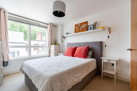20, Queen Square Apartments Bell Avenue, Bristol, BS1 4AP