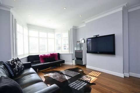 4 bedroom terraced house to rent, Mayfield Avenue, North Finchley, London, N12