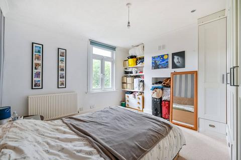 undefined, Hawks Road, Kingston, Kingston Upon Thames, KT1