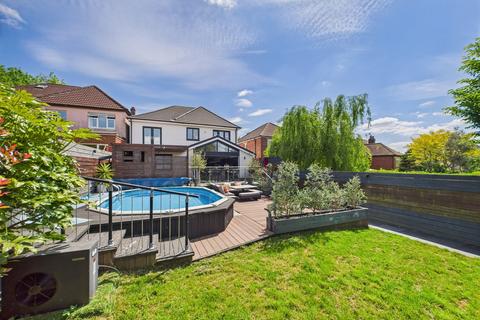 20 Monastery Road, Southampton, SO18 4HT