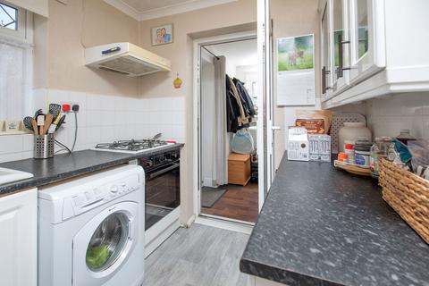 17 Bishops Drive, Kettering, NN15 6AJ