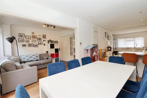 4 bedroom house for sale, Cavendish Crescent, Elstree, Borehamwood