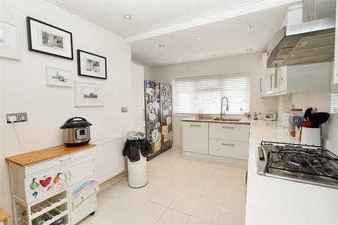 4 bedroom house for sale, Cavendish Crescent, Elstree, Borehamwood