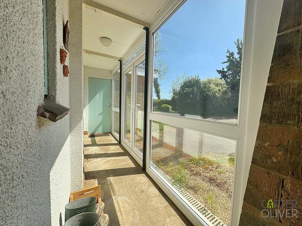 Internal Access to Garage/Storage