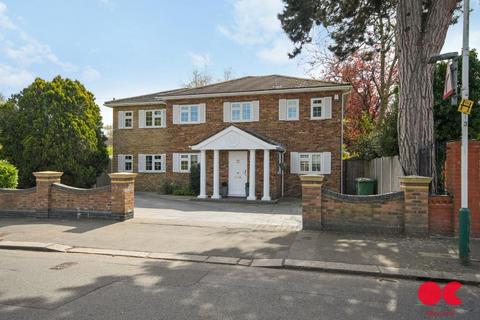 5 bedroom detached house for sale, Herbert Road, Hornchurch RM11