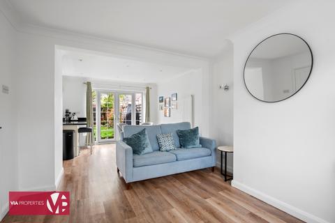 4 bedroom semi-detached house for sale, Dudley Avenue, Waltham Cross EN8
