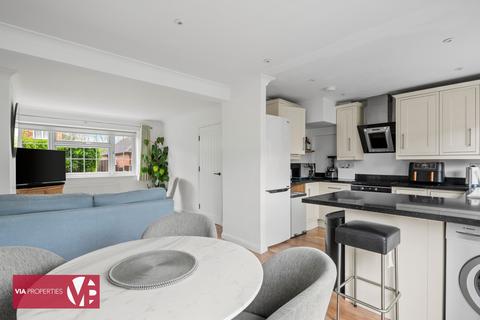 30 Dudley Avenue, Waltham Cross, EN8 8RR
