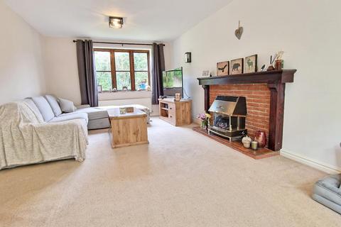 4 bedroom detached house for sale, Hunt Close, Bicester