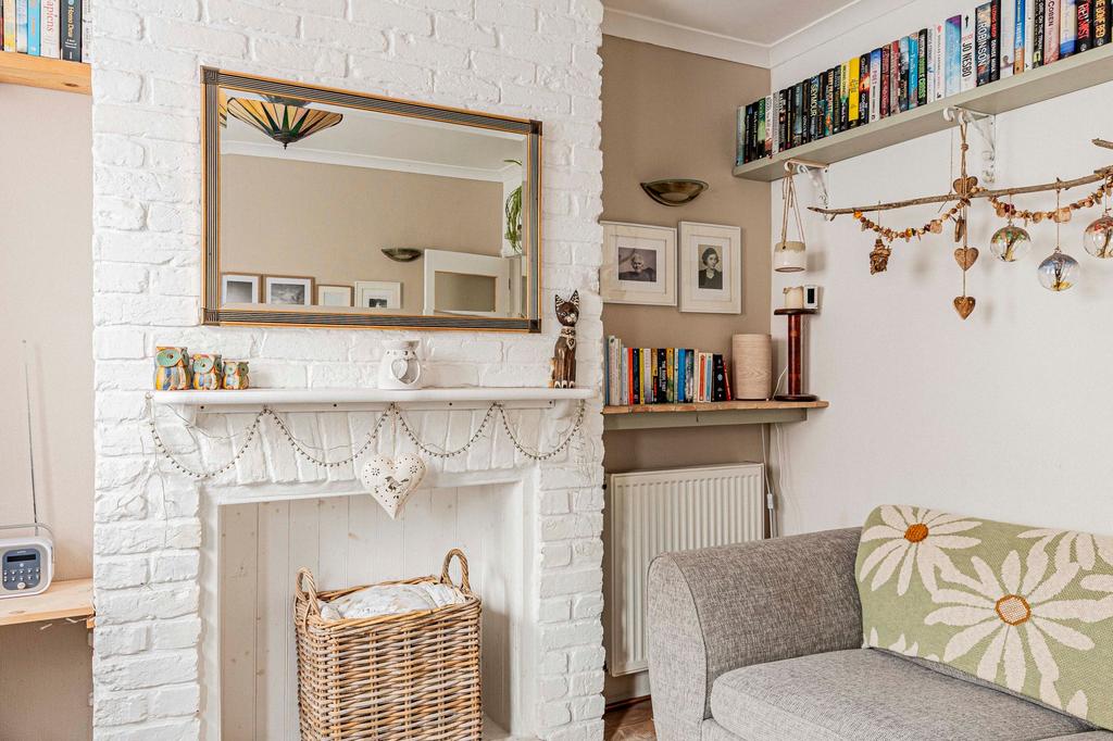 Living Room (4)