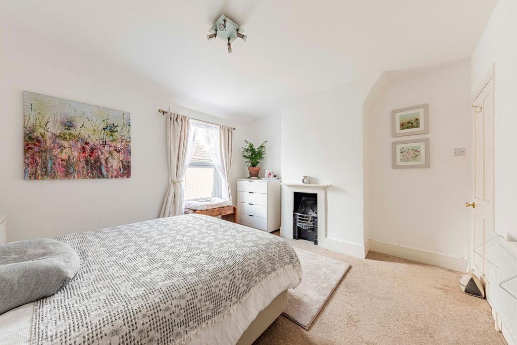 Bedroom One )2)