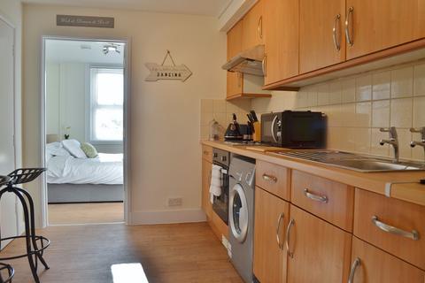 1 bedroom ground floor flat to rent, Cross Street, St Clements, Oxford, OX4