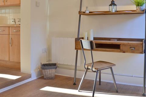 1 bedroom ground floor flat to rent, Cross Street, St Clements, Oxford, OX4