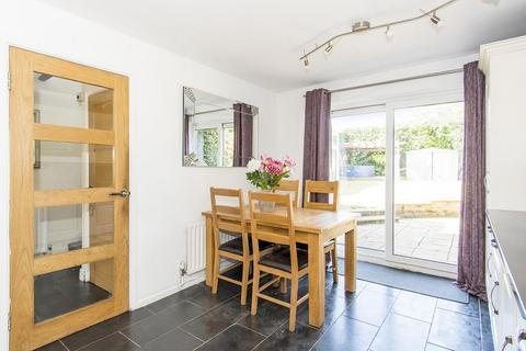 4 bedroom detached house for sale, Faringdon Avenue, Lutterworth