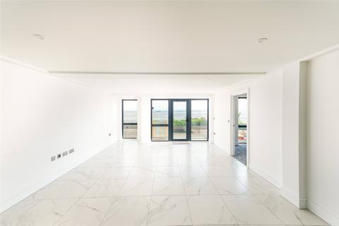 3 bedroom apartment for sale, Grand Parade, Leigh-on-Sea, Essex, SS9