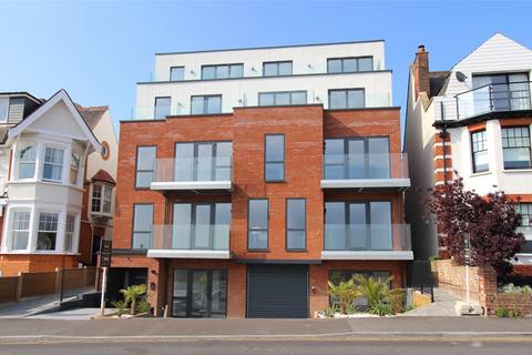 undefined, Grand Parade, Leigh-on-Sea, Essex, SS9