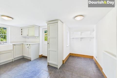 Appletree Cottage Leigh Lane, Bramshall, Uttoxeter, ST14 5DN