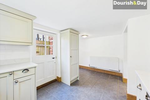 Appletree Cottage Leigh Lane, Bramshall, Uttoxeter, ST14 5DN