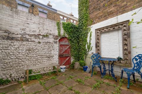 2 bedroom end of terrace house for sale, Shaftsbury Street, Ramsgate, CT11