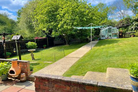 3 bedroom semi-detached house for sale, Rose Close, Hythe