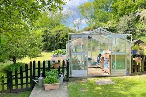 3 bedroom semi-detached house for sale, Rose Close, Hythe