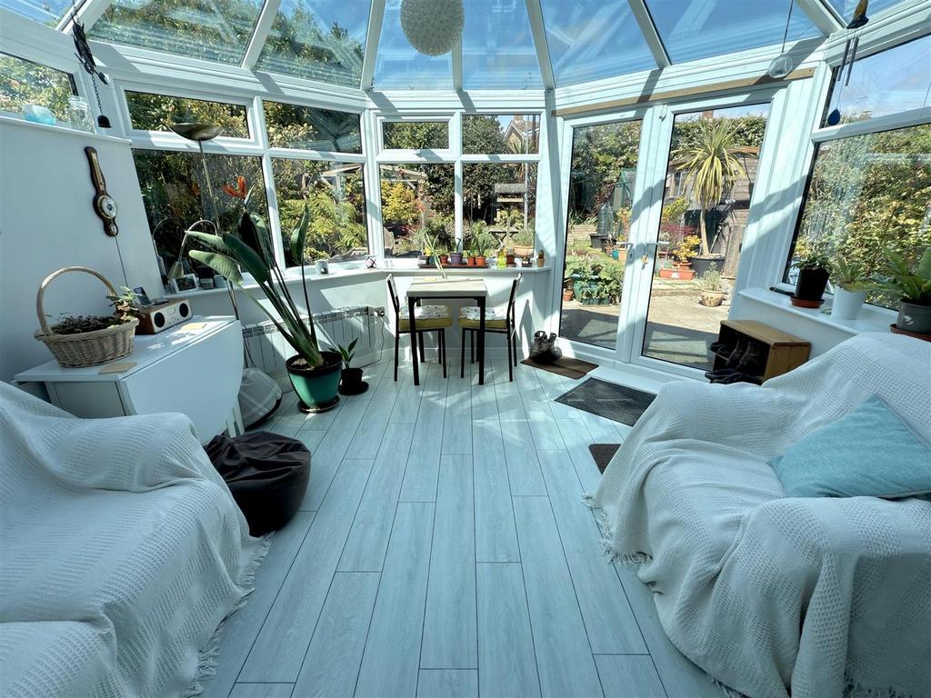Garden Room.jpg