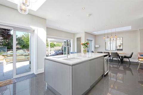 4 bedroom detached house for sale, Mile End Road, Colchester, Essex, CO4