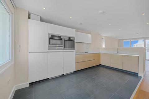 3 bedroom maisonette for sale, Barquentine Heights, 4 Peartree Way, London