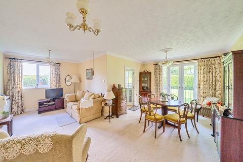 1 bedroom apartment for sale, Lansdown Road, Gloucestershire GL51