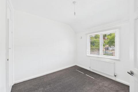 379 Chipstead Valley Road, Coulsdon, CR5 3BU