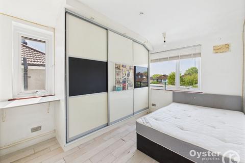 3 bedroom semi-detached house for sale, Taunton Way, Stanmore, HA7