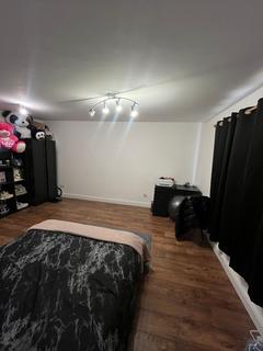 2 bedroom ground floor flat to rent, Flamingo Court, Nottingham NG7