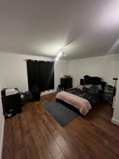 2 bedroom ground floor flat to rent, Flamingo Court, Nottingham NG7