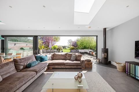 3 Kelvedon Road, Coggeshall, Colchester, CO6 1RG