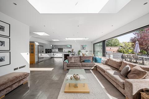 3 Kelvedon Road, Coggeshall, Colchester, CO6 1RG