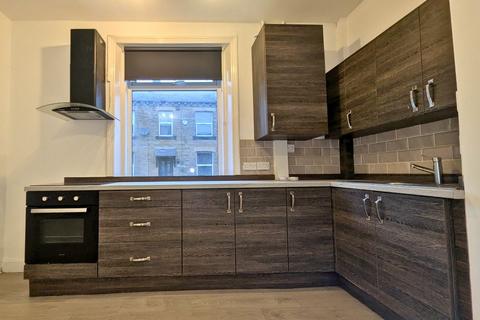 2 bedroom terraced house for sale, Low Street, Tingley, Wakefield