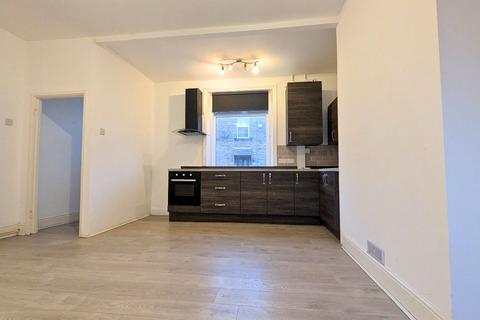 2 bedroom terraced house for sale, Low Street, Tingley, Wakefield