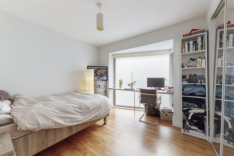 undefined, Toby Lane, London E1