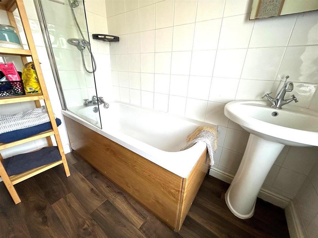 Bath 2.jpg