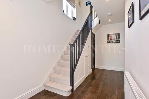 3 bedroom semi-detached house for sale, Southgate Road, Potters Bar, EN6