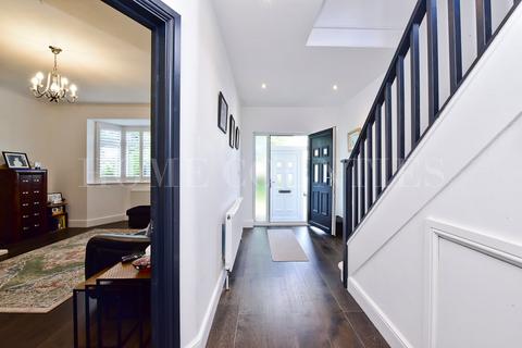 3 bedroom semi-detached house for sale, Southgate Road, Potters Bar, EN6