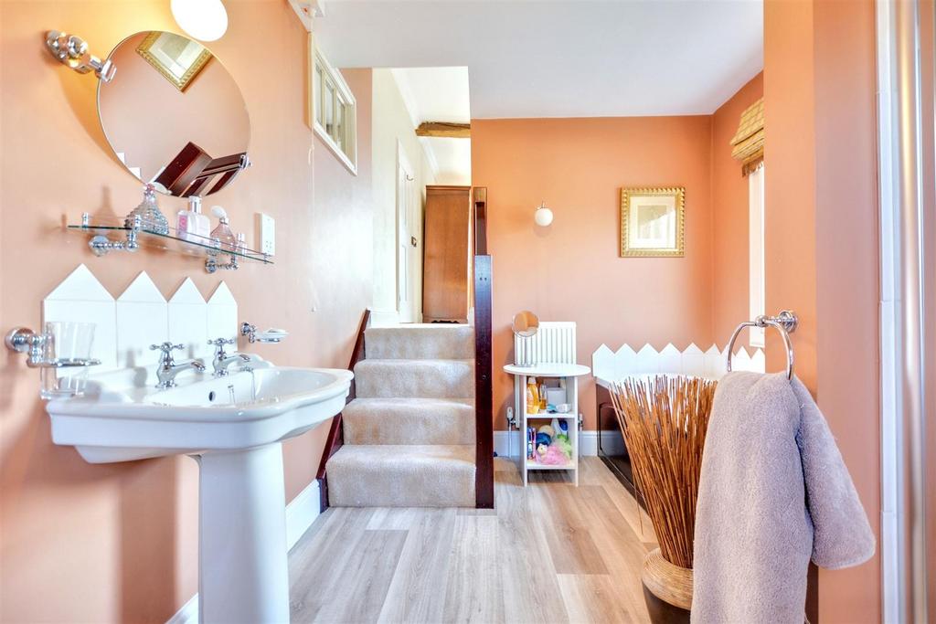 En-Suite Bed 2