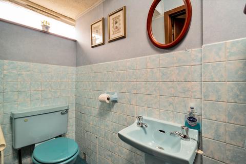 25 Cramond Vale, Edinburgh, EH4 6RB