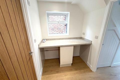 48 Beckhampton Street, Swindon, SN1 2JY