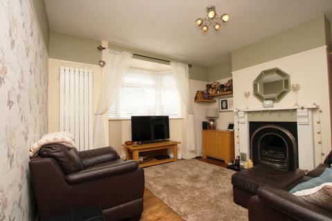 2 bedroom semi-detached house for sale, Wordsworth Road, Kettering, Northamptonshire, NN16