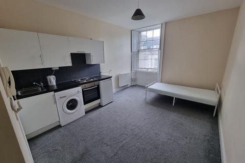 undefined, 28 Flat F Atholl Street Perth PH1 5NP