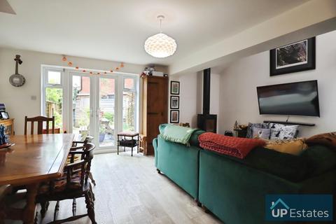 35 Arnold Road, Stoke Golding, Nuneaton, CV13 6JG