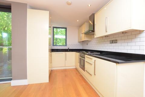 3 bedroom flat to rent, 23- 25 Taymount Rise Forest Hill SE23