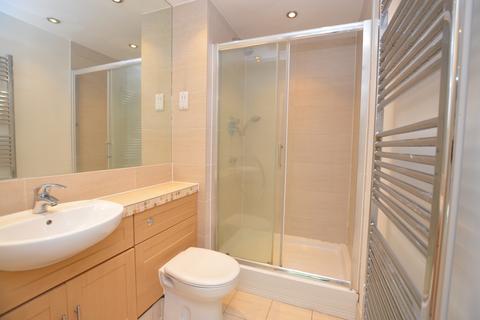 3 bedroom flat to rent, 23- 25 Taymount Rise Forest Hill SE23