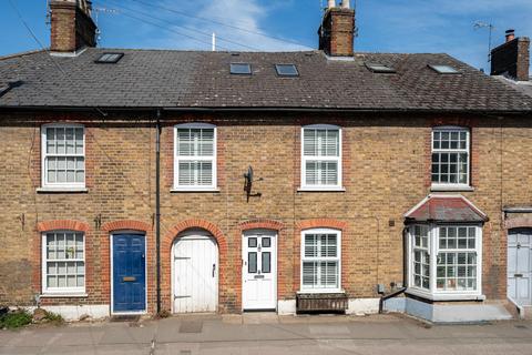 3 bedroom terraced house for sale, High Street, Northchurch HP4
