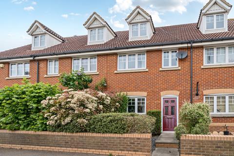 3 bedroom terraced house for sale, Knockhall Road, Greenhithe, Kent, DA9